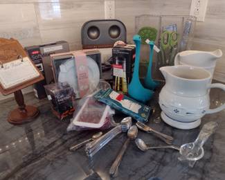 Kitchen ware collection.