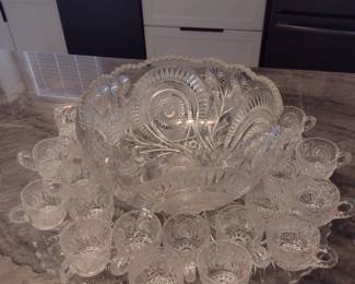 Vintage LE Smith Punch Bowl, Underplate, & 27 cups