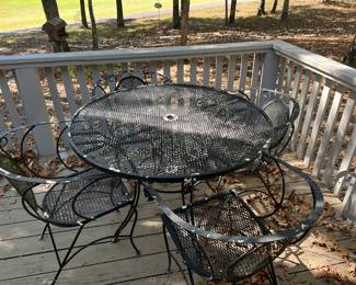Patio Table with 4 Chairs