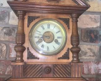 Antique key Pendulum clock WORKS