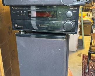 $90. Pioneer Elite receiver for sale.  untested. 17"w x 6.5"h