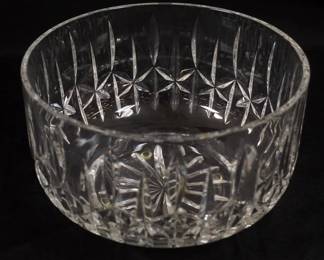 1020	WATERFORD CRYSTAL BOWL, APPROXIMATELY 8 IN X 5 IN HIGH
