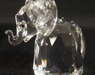 1078	SWAROVSKI CRYSTAL FIGURINE, ELEPHANT, APPROXIMATELY 2 1/2 IN H

