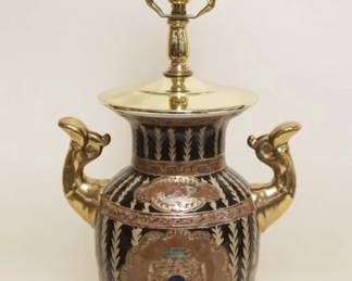 1118	PORCELAIN URN SHAPED TABLE LAMP, APPROXIMATELY 29 IN
