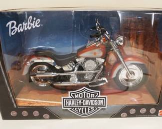 1306	1999 MATTEL BARBIE HARLEY DAVIDSON MOTORCYCLE IN BOX
