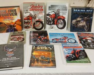 1335	LARGE LOT OF 11 HARLEY DAVIDSON MOTORCYCLE BOOKS INCLUDING OVERSIZED DOUBLE VOLUME *RIDE FREE FOREVER*
