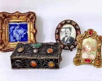 JIFI909 Fine Antique European, English, Persian, Czechoslovakian Collectables late 1800's Czechoslovakian ornate, glass jeweled mini frame. Early 1900's Persian trinket box with inlaid semi-precious stones & agates. Micro mosaic oval frame, Italy. Antique Josiah Wedgewood & Sons Victorian tile in original frame, blue transfer ware printed fox, circa 1900 or earlier (note small chips on frame in picture).