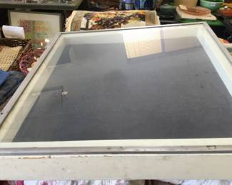 Jewelry  display case. Large glass top. $25.sold