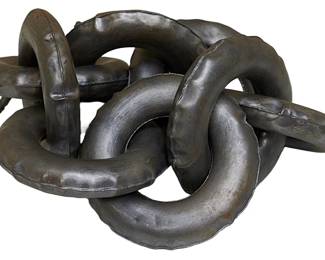 William Cannings
Linked
metal sculpture
2005
9 x 17 x 11 inches