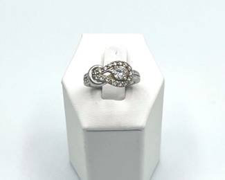 Sterling 925 CZ Ring Size 7
