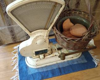 Vintage scales