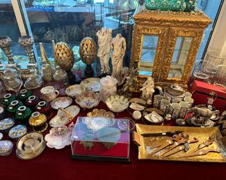 Decorative Collectibles