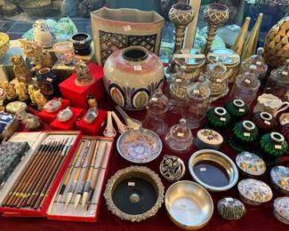 Decorative Collectibles