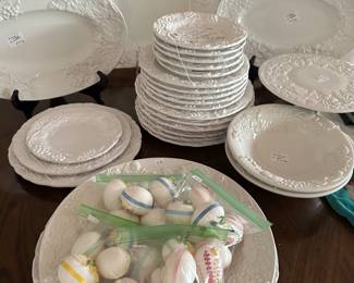 Quilled Eggs, White Italian Grape Pattern