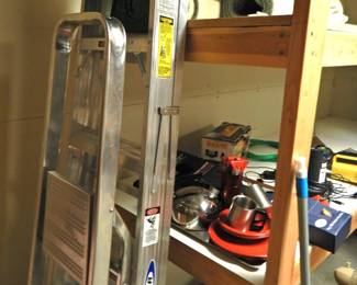 Ladders, hand tools and hardware