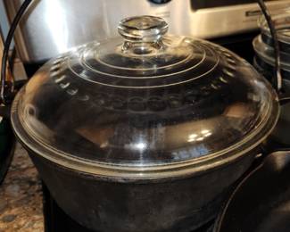 Cast Iron Pot with Glass Lid 