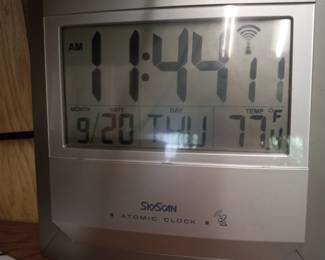 Atomic clock 