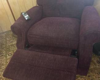 Power lift recliner 