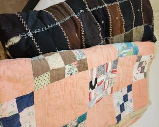 Vintage Handmade Quilts 