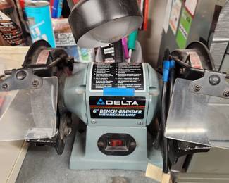 Delta Bench Grinder 