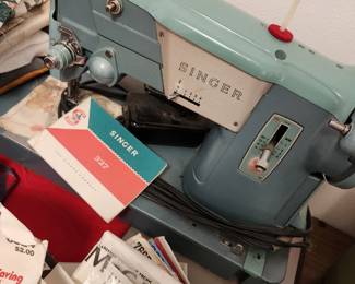 Singer Portable Sewing Machine 