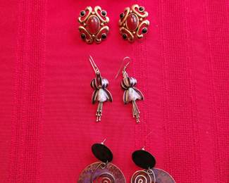 Vintage Earrings with a Contemporary Flair