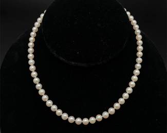 Classic Natural White Pearl Single Strand Necklace w/ 14k Yellow Gold Clasp - 16" Long