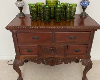 Accent table