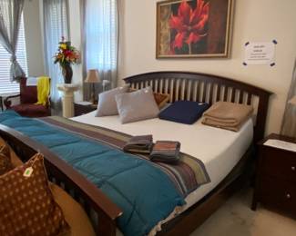 King Bed with adjustable base