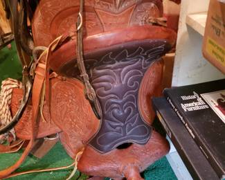 Western saddle