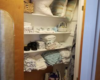 Sheets, towels, pillows & bedding