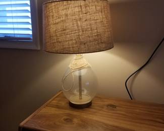 Table lamp