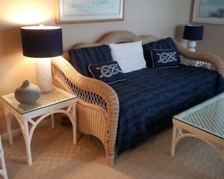 Wicker day bed detail