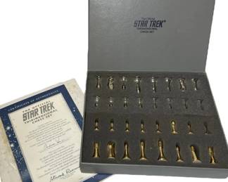 Star Trek Tridimensional Chess Pieces