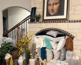 Vases, throw pillows, lamps, etc.