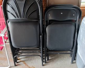 Many Folding Chairs to Choose From. Great Condition 