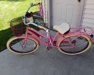 Like New Girls Huffy Bicycle