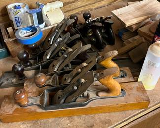 Great assortment of planners 