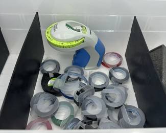 Dymo Organizer Express Embossing Label Maker