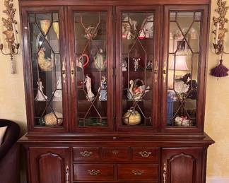 Thomasville China cabinet