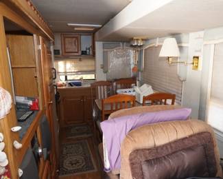 Nuwa Hitchhiker II fifth wheel RV