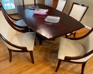 Gorman's Mahogany table with one leaf (shown in the table) with 8 chairs  - excellent condition