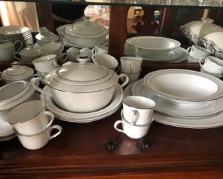 Beautiful Set Of Noritake White Scapes China 