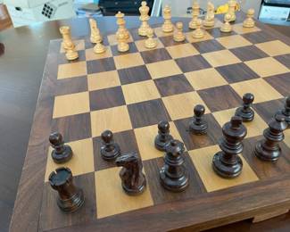 Chess Sets And Backgammon