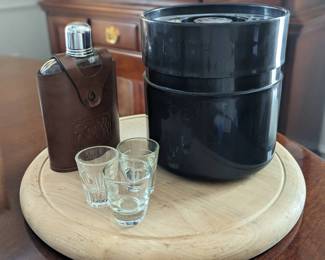 Entertaining Time Wine, Yes Please 