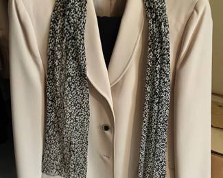 HUGE Lot Of Womens Designer Clothes