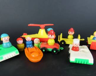 Big Collection of Fisher Price Toys, Parts and People
