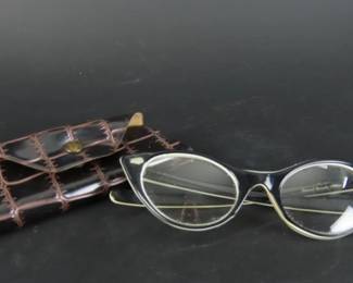 Vintage Ladies "Cat-Eye" Prescription Glasses in Case