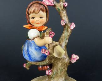 Vintage Hummel "Apple Tree Girl" Figure TMK 4