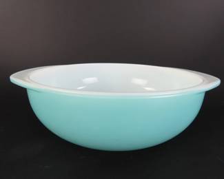 Vintage 2 Quart Round Cinderella Solid Turquoise Blue Pyrex Bowl